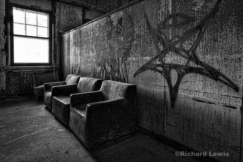 Pennhurst Sitting Area by Richard Lewis