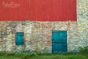Old Barn Near Kutztown Pennsylvania by Richard Lewis